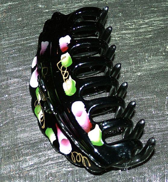 Geisha Large Scalloped Rose Hand-Painted Long Hair Up-Do Clips